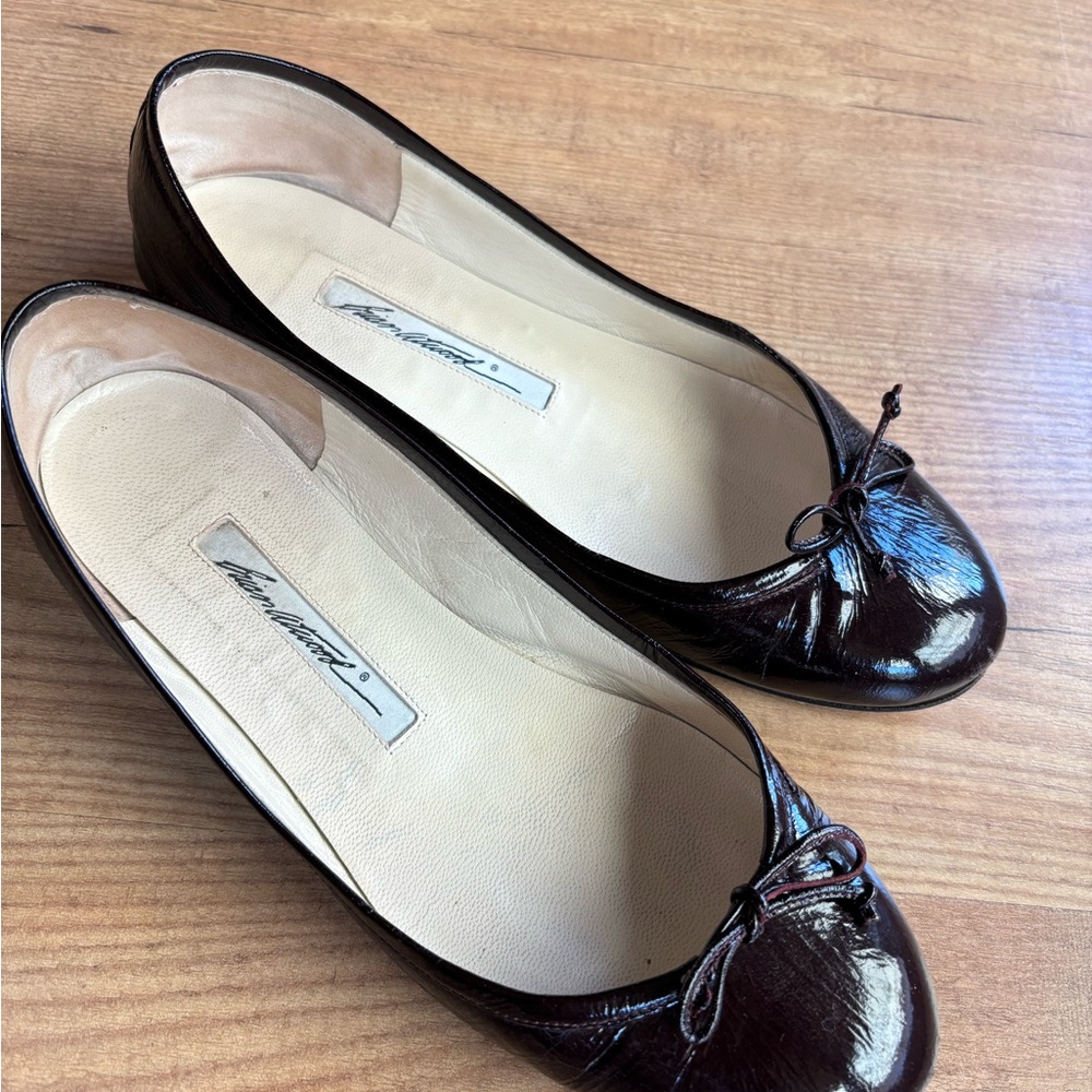 B Brian Atwood Black and Red Flats